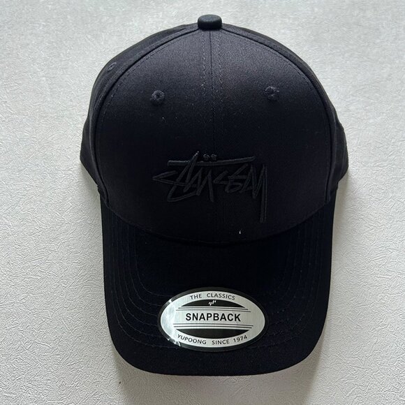 Stussy Black Logo Black Baseball Hat